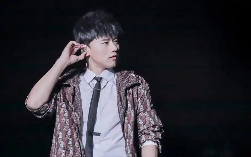 张杰未live全球巡回演唱会talk纯享版