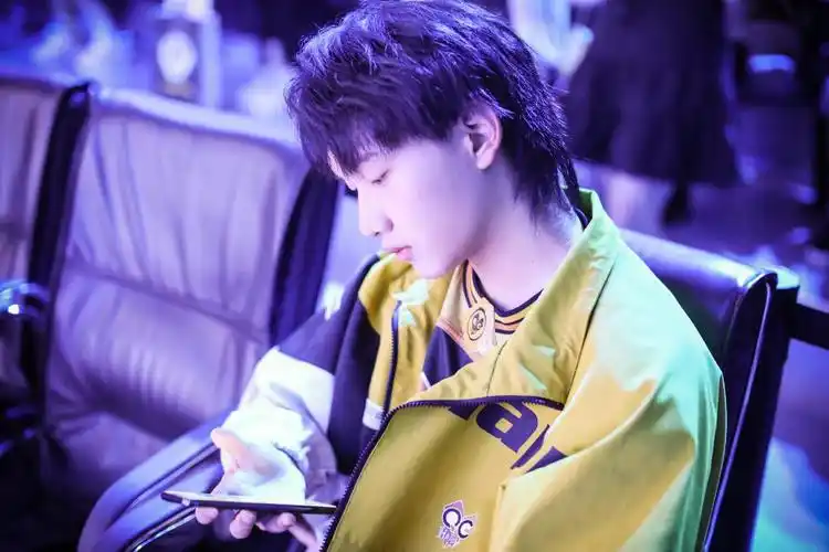 qgfly获电竞奥斯卡提名中国移动电竞选手首次入围