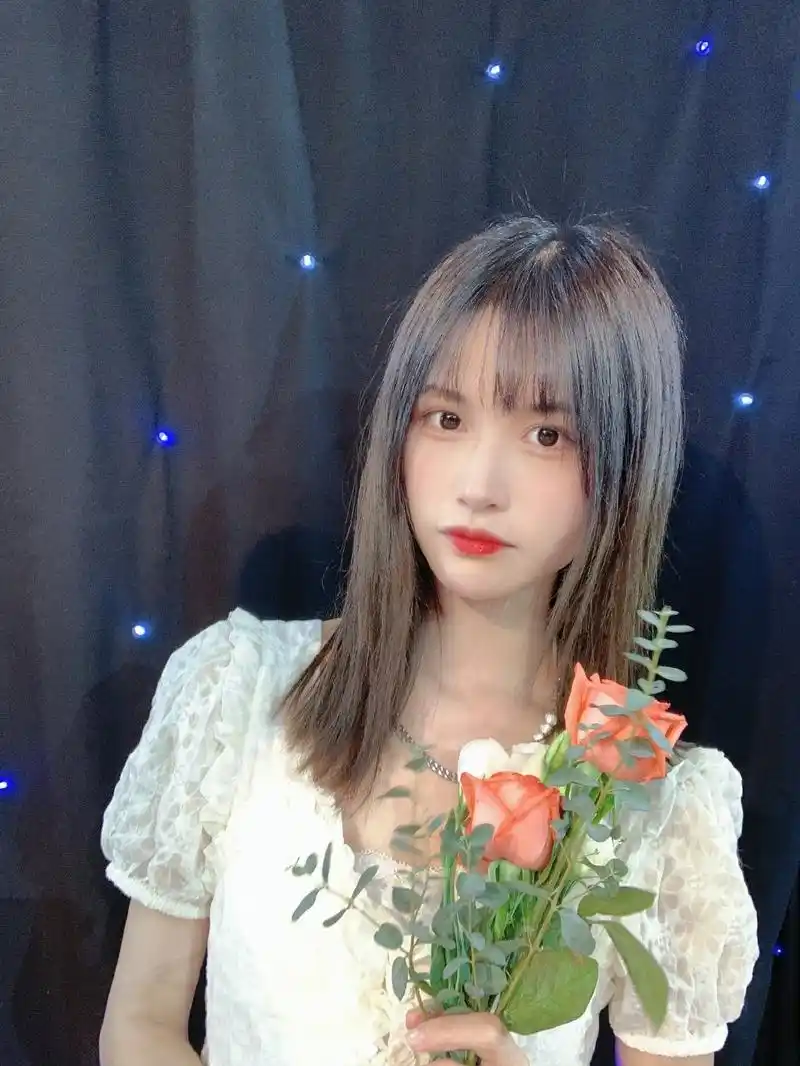 偶像女团gnz48成员林嘉佩迷人美照欣赏真好看