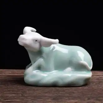 3陶瓷牛摆件牛可爱萌牛酒柜桌面装饰生日礼物十二生肖牛工艺品牛六中