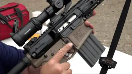 老外刚买回来的ar-10自动步枪, 靶场射击, 试试性能如何!