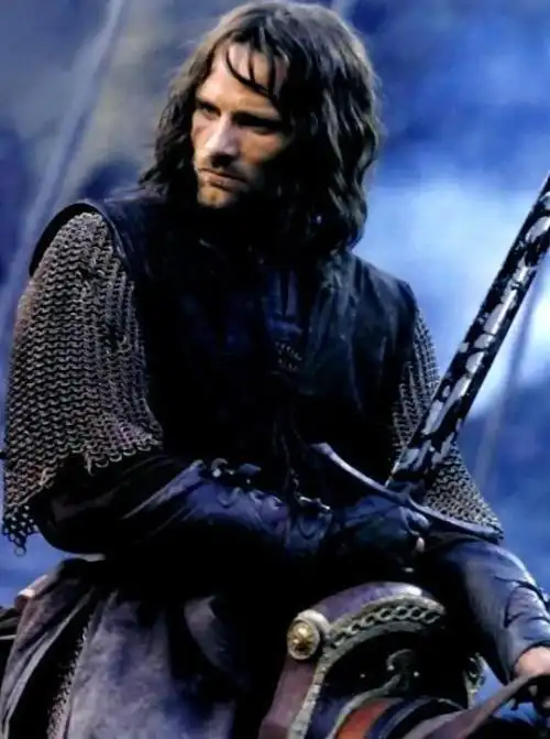 电影指环王中的人物简介5阿拉贡