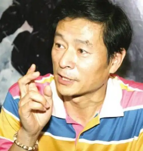 回顾陈国星与女星方舒离婚后成著名导演娶圈外太太恩爱到老