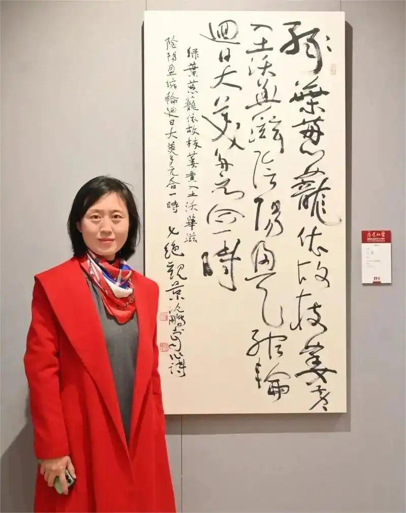 美女书法家白锐深受沈鹏胡抗美吹捧,她的书功到底有多厉害?