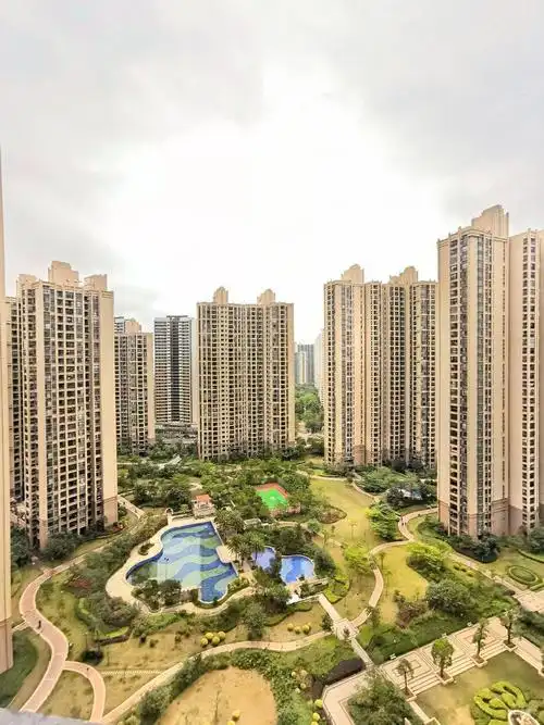 珠海房产网>珠海二手房>金湾二手房>航空新城二手房>保利香槟国际>