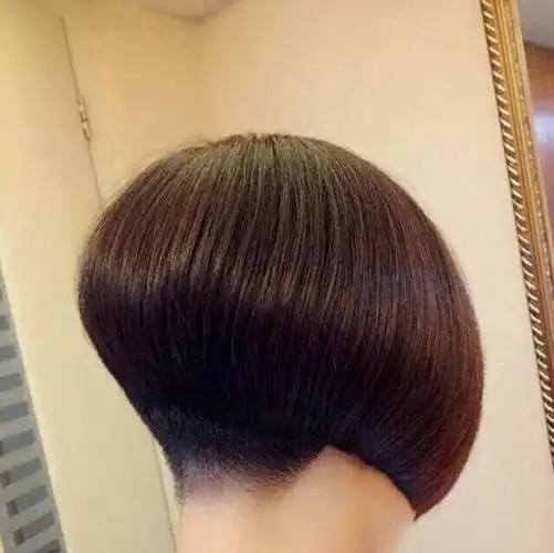 昨天晚上吧头发剪了后面理发师给我剃光了怎么办