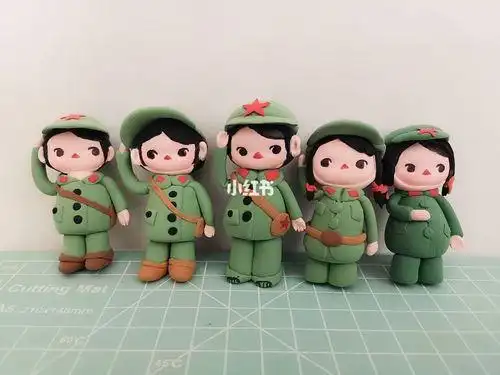 军装小孩简笔画