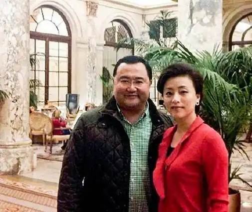 却钟情于"丑男",这6位美女明星,口味真独特_许戈辉_杨澜_丁健