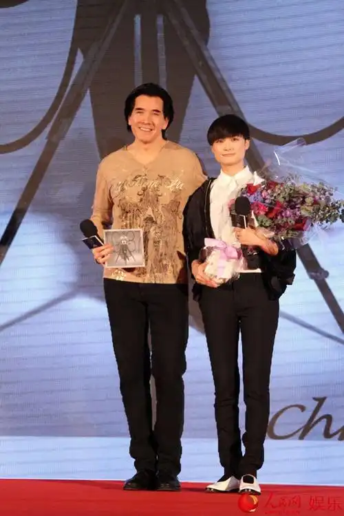 李宇春七夕发专辑,费翔穿越时空献花