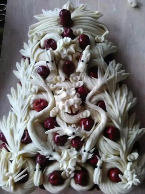 枣山年馍要一直供到农历二月初二这么漂亮的枣山馍就是咱寿阳婆婆捏的