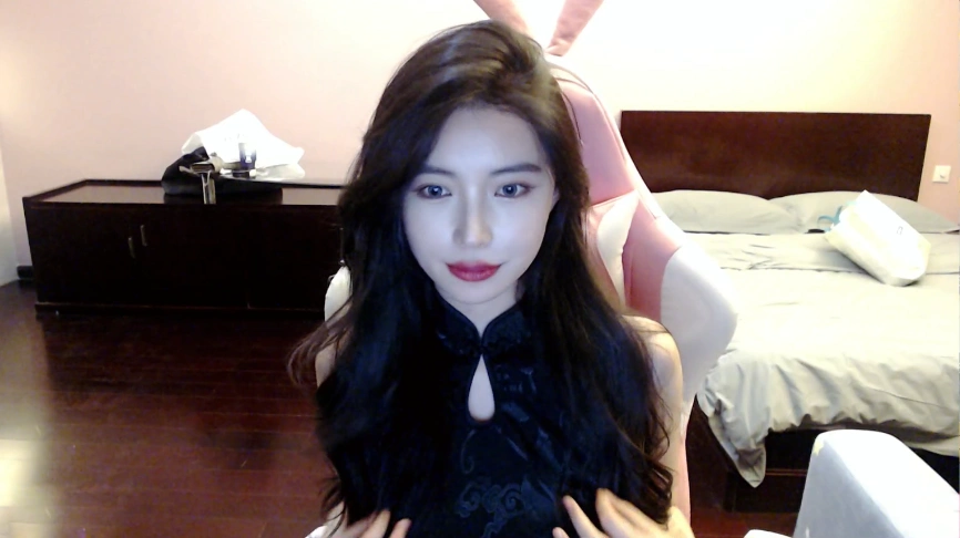 鲨鱼再与美女开黑!女方id人如其名,游戏结束瞬间被加爆,可惜名花有主