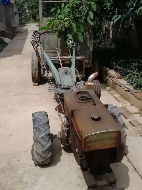 开往幸福的手扶拖拉机丨段宏儒