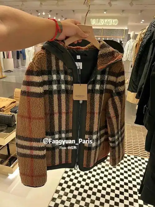 巴宝莉burberry又出新泰迪