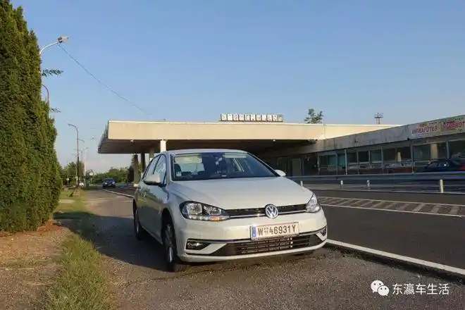 匈牙利-奥地利边检设施废墟.