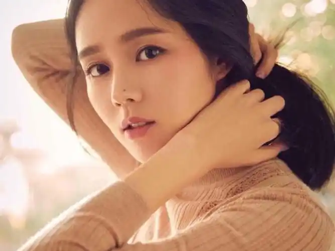 驼峰鼻盛产女明星?