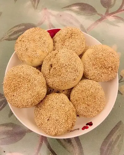 桥墩儿做的烤箱版麻酱烧饼