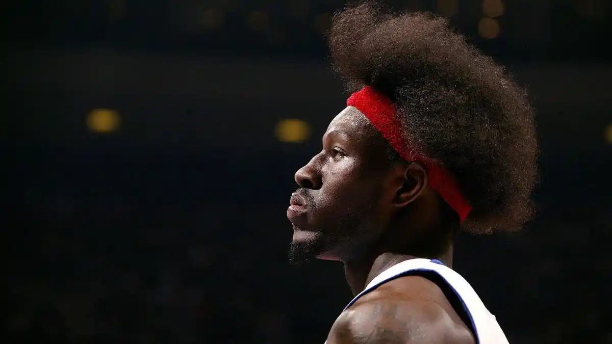 本·华莱士是nba历史上最强壮的球员吗?球迷:马龙,奥尼尔不服!