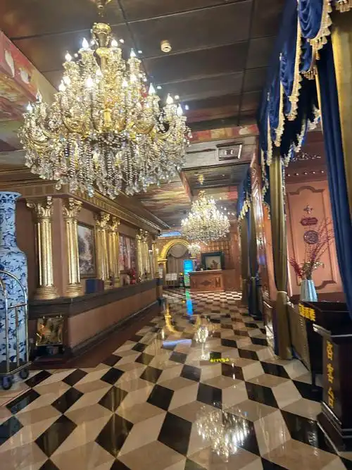 田韵琦超话#一条plog告别七月#下午茶95南宁·南宁迪拜七星酒店