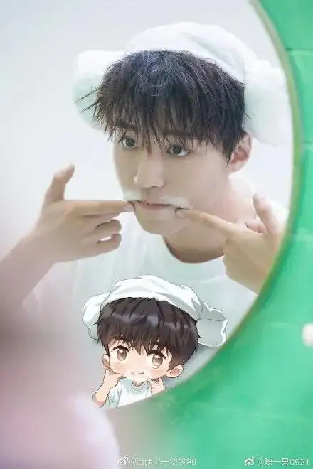 当王俊凯遇上小小凯,二次元与三次元的碰撞如此可爱