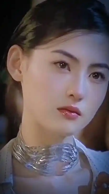 张柏芝真的可以越素越美#年轻时张柏芝真的好美,每一眼都是不一训的