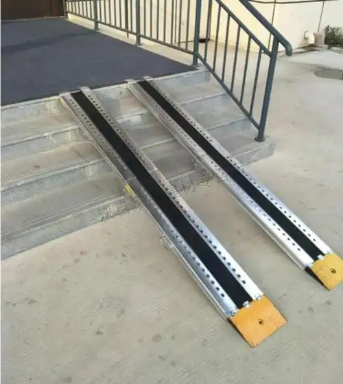 轮椅上楼梯便携式无障碍坡道板摩托轮椅上车上楼台阶板斜坡 新2.