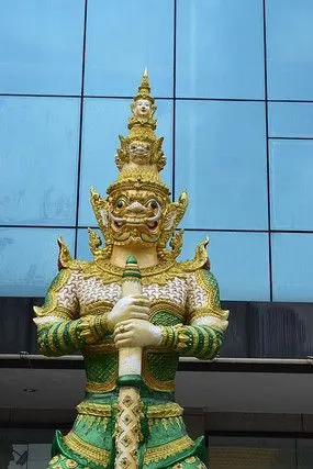 泰国夜叉保护神雕塑