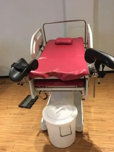 四电机控制多功能豪华自动分娩床,妇科检查床