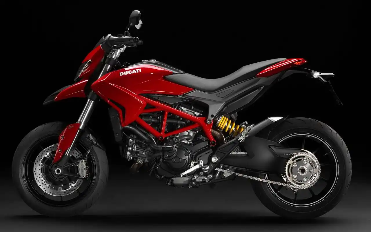 杜卡迪摩托车桌面壁纸之黑色炫酷