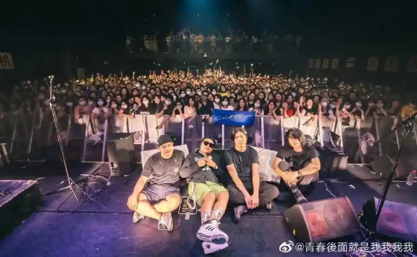 好喜欢李永驻好温柔 敬业est安可可以喊回来的乐队#乐队  #康姆士乐队