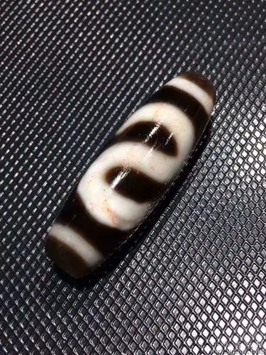 朱砂金钱勾天珠