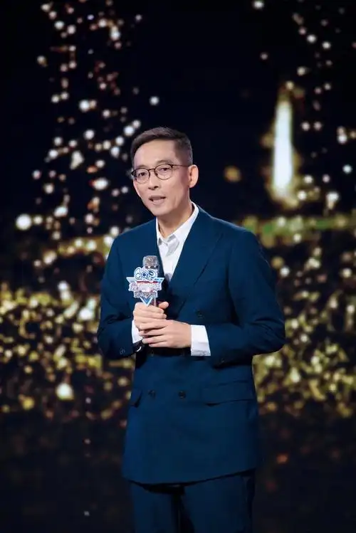 活动现场,中国科学院院士施一公,美国国家科学院院士罗伯特·戴西蒙