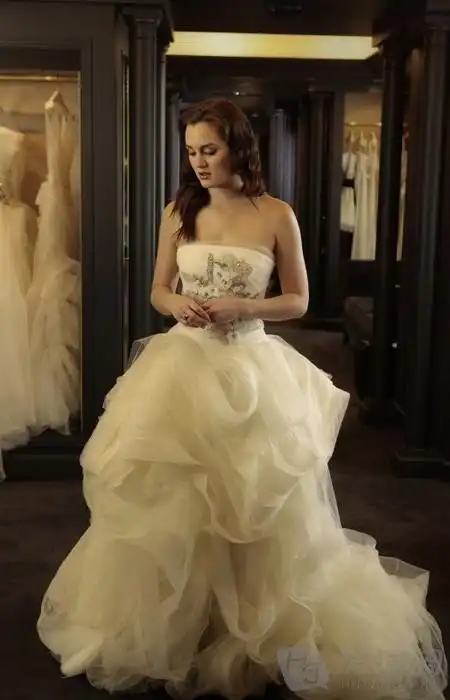 《绯闻女孩》即将回归:最新剧照提示最终谜底!