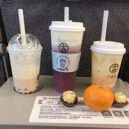 滴***:太牛了简直,以至于我上高铁前让妈妈帮我去附近店里买了三杯