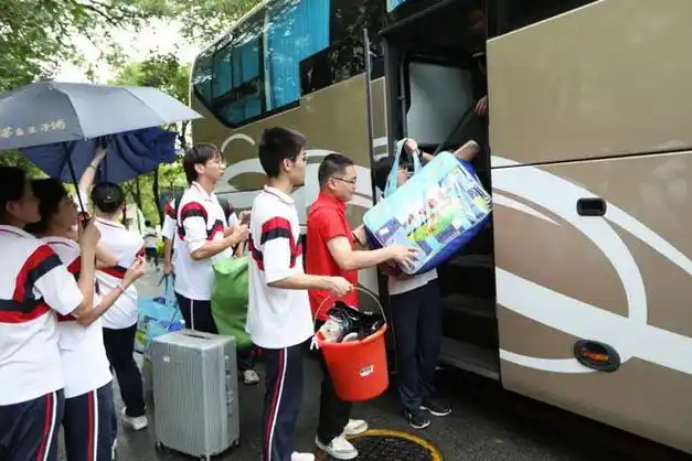 据介绍,省实金湾学校为珠海一中平沙校区考生提供120间高考宿舍,满足