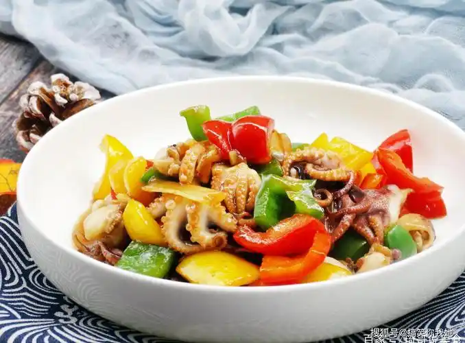 八爪鱼怎么炒才鲜嫩,不像皮筋?教你一招,脆嫩鲜香到流口水