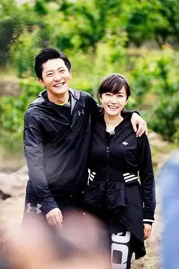 郭京飞陆毅,虽然同为一家女婿,但是没想到相处的还这么融洽