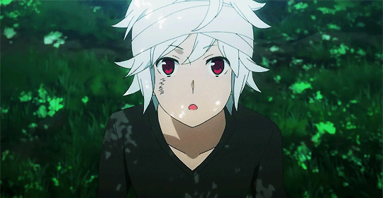 卡通白头发头部受伤大眼睛gif动图_动态图_表情包下载_soogif