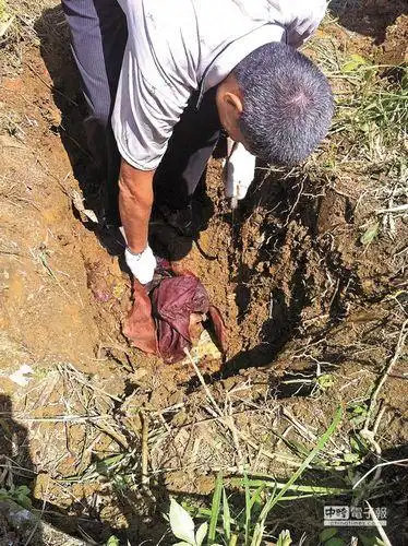 4子女同地点先后自杀 台女子开棺验尸寻小女儿