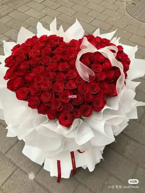 99支红玫瑰花束
