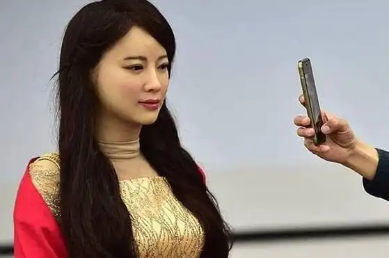 机器人竟有"生育功能"?日本女机器人火了,皮肤和真人相差无几