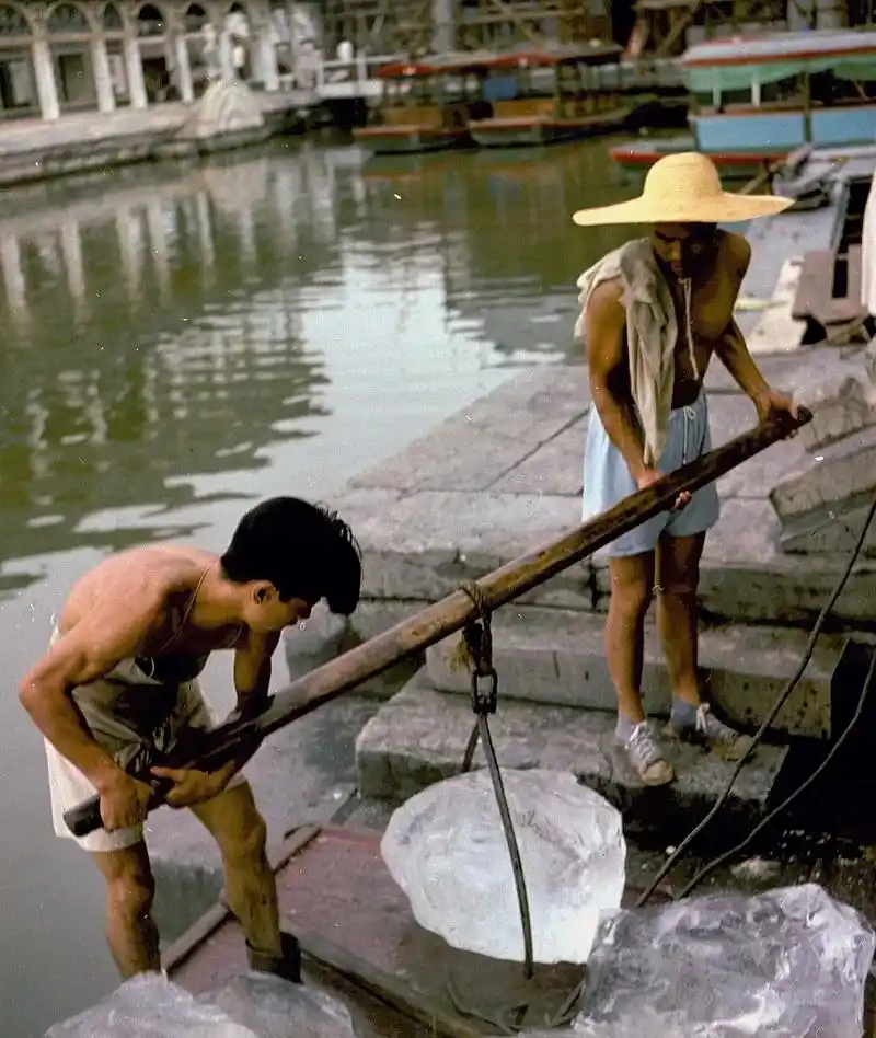 50年代的中国老照片(3)