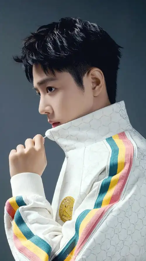 有点酷有点拽的帅帅学长#肖战##向全世界安利肖战#@x玖少年团肖战day