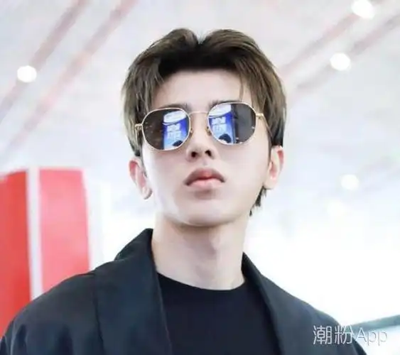 蔡徐坤微博粉丝破一千万 目前是国内顶级流量小生