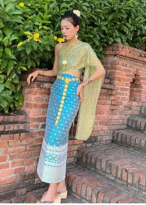 【云南旅游穿搭】西双版纳傣族服装拍照傣族服装女披肩钉珠披纱泰国