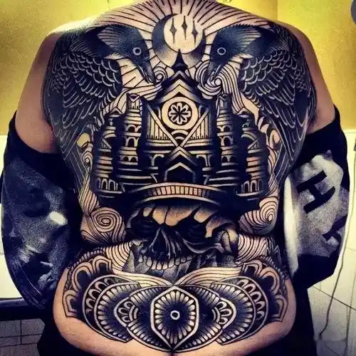 一定要纹满背纹身的话,建议看看这里