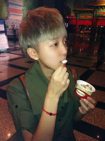 这种头发怎么剪?