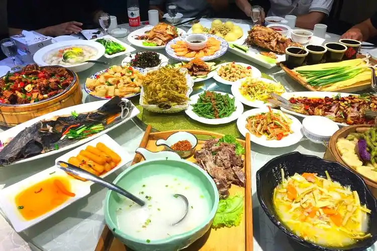 【话题】逢年过节你家餐桌上必不可少的一道菜是. - vivo官方社区