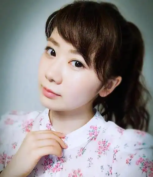 达人来了!福原爱小清新自拍照美爆啦(图)