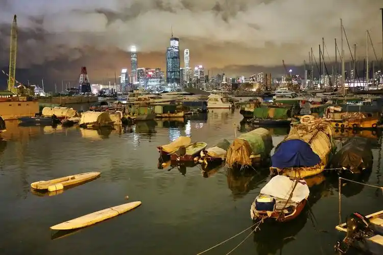 【专栏作家:带住小孩去旅行】香港本土情,吃饱「避风塘」