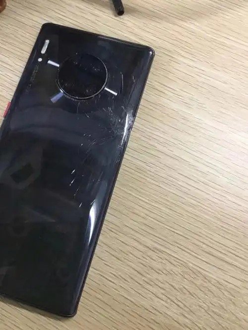 华为mate30pro摔了
